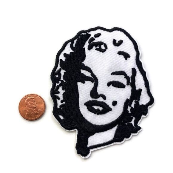 Marilyn Monroe Embroidered Patch - Picture 2 of 3
